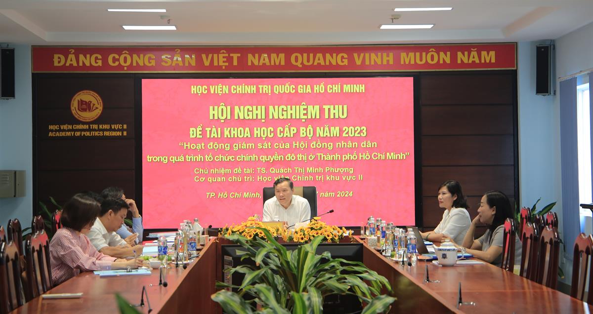 GS, TS. Lê Văn Lợi - Ủy viên Ban Thường vụ Đảng ủy, Phó Giám đốc Học viện Chính trị  quốc gia Hồ Chí Minh phát biểu tại buổi  Nghiệm thu đề tài khoa học cấp Bộ năm 2023