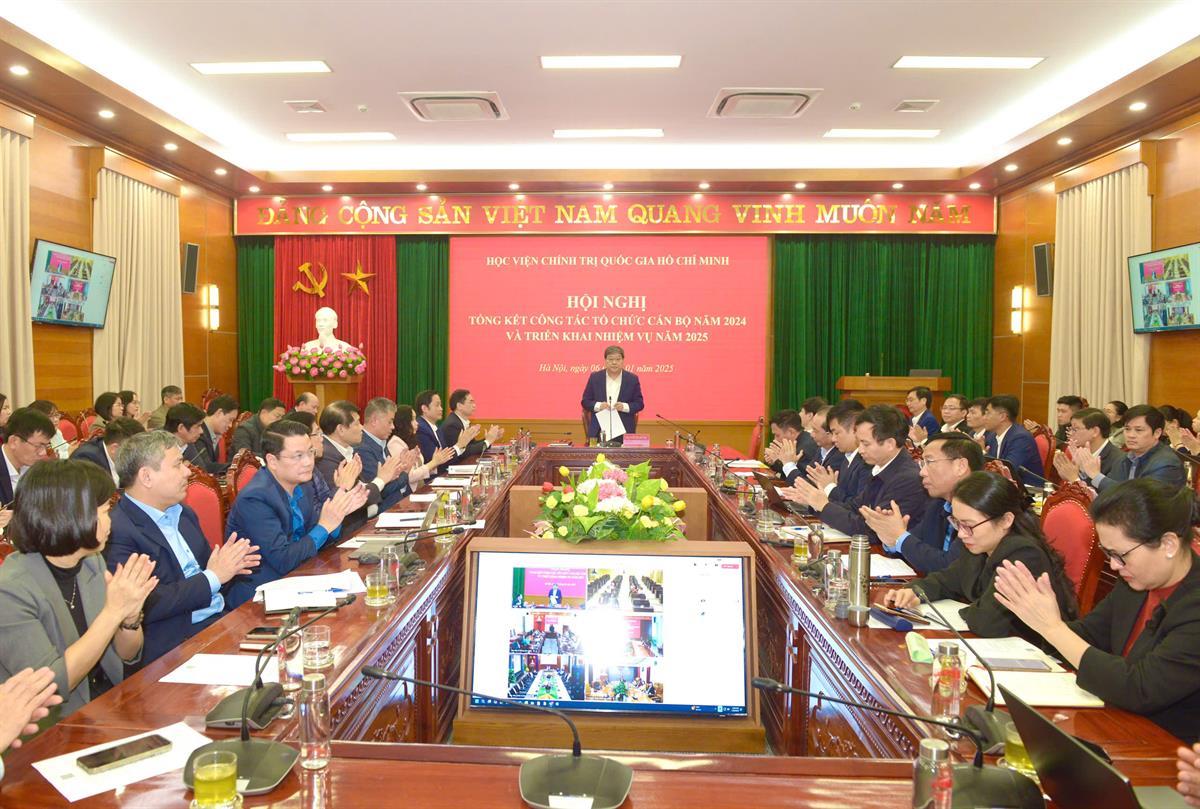Hội nghị tổng kết công tác tổ chức cán bộ năm 2024 và triển khai nhiệm vụ năm 2025