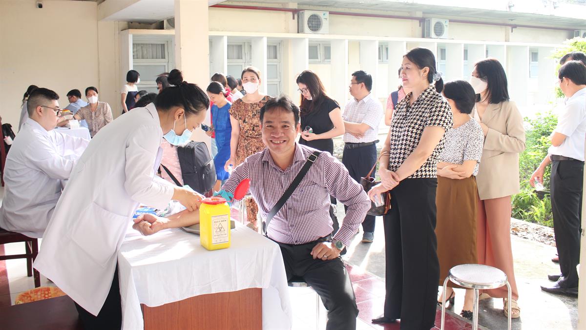 Học viện Chính trị khu vực II tổ chức khám sức khỏe định kỳ cho viên chức và người lao động năm 2025