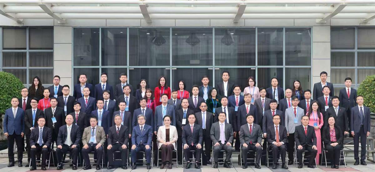 Đoàn cán bộ lãnh đạo Học viện, các ban, bộ, ngành, cơ quan Trung ương và địa phương Việt Nam tham gia Chương trình bồi dưỡng Trí tuệ nhân tạo tại Quảng Tây, Trung Quốc