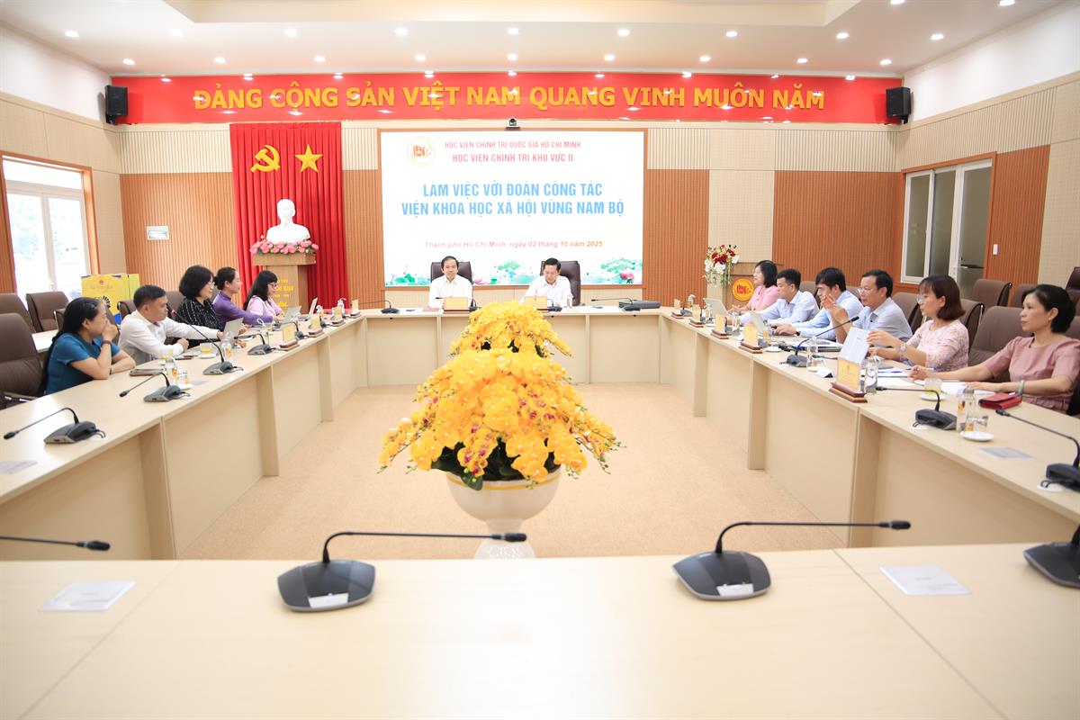 Học viện Chính trị khu vực II làm việc với Viện Khoa học xã hội vùng Nam Bộ