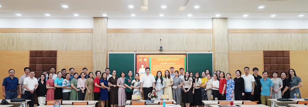 Lễ bế giảng lớp tập huấn thực hành lập hồ sơ điện tử, tự động hóa các quy trình hành chính trên Cổng thông tin điều hành tác nghiệp