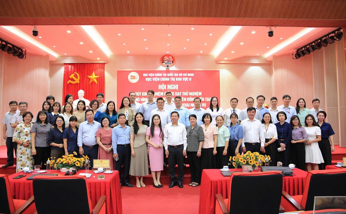 Hội nghị rút kinh nghiệm giảng dạy thử nghiệm theo mô hình “giảng viên - học viên đồng kiến tạo tri thức, giá trị mới” và triển khai nhiệm vụ đào tạo, bồi dưỡng năm học 2026 - 2027